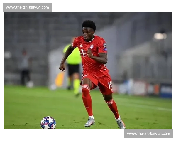 朗尼克曝猛料！阿拉巴重伤前拜仁曾密议签回，休战超 1 年或改写转会史