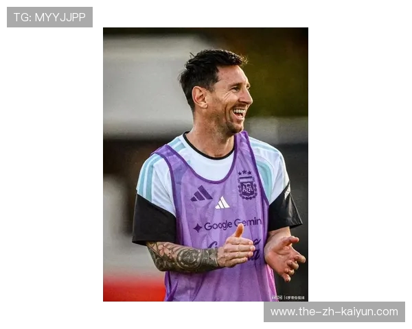 梅西萌娃力荐发带造型！长发飘逸成赛场新焦点